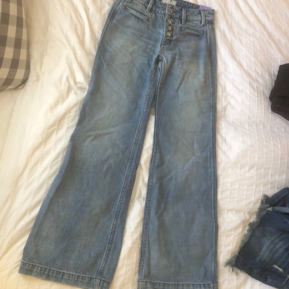 Wide leg jeans